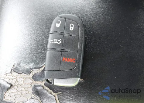 2012 Chrysler 300 Limited z USA, uszkodzony, nr VIN 2C3CCACG0CH277349